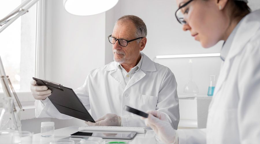 Cómo debo firmar mi producción científica